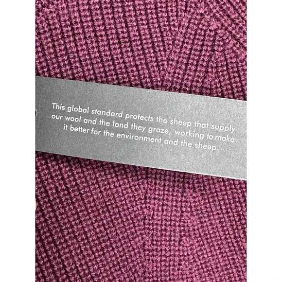 NEW Banana Republic 100% Merino Wool Crew Neck Petite SMALL PS Burgundy Womens - Picture 7 of 8